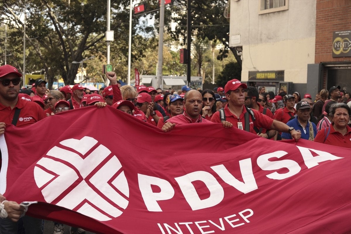 venezuela meclisinden tarihi adim hidrokarbon yasasi kabul edildi 2 TbpRDEhy