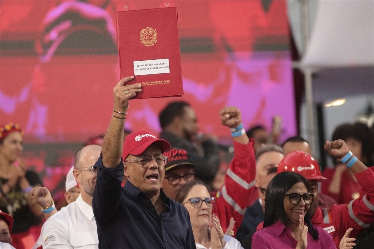 venezuela meclisinden tarihi adim hidrokarbon yasasi kabul edildi 7 ut4gmAlC