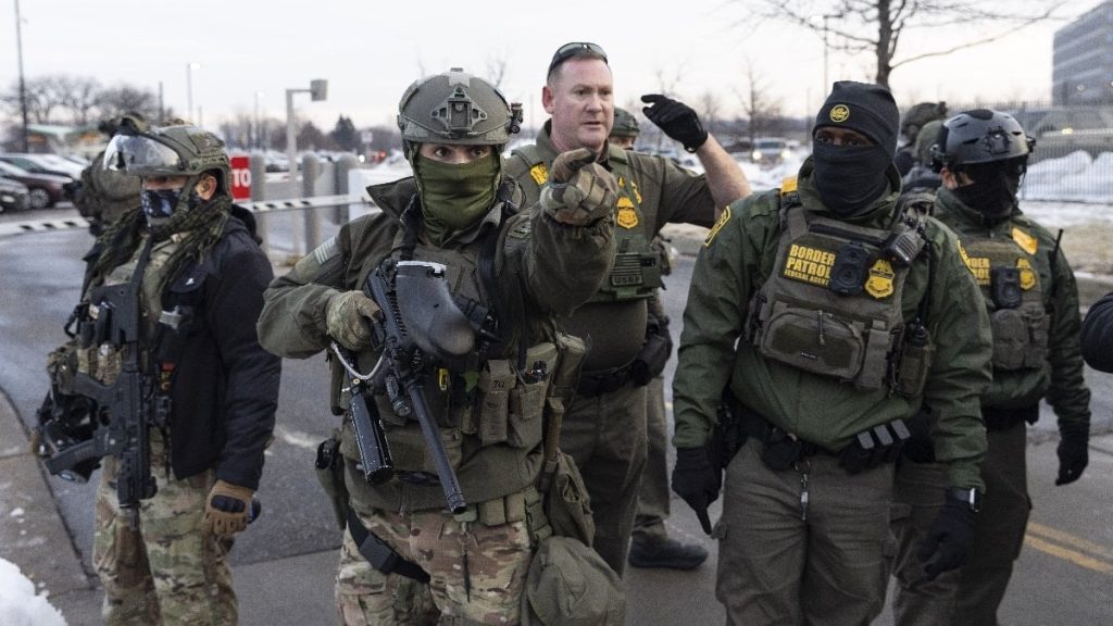 wsj arastirdi ice polisleri 13 vakada olumcul guc kullandi ynUjgm9U