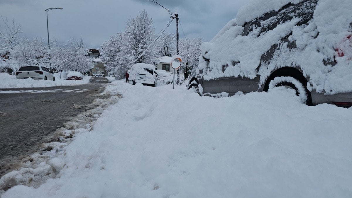 zonguldak kar altinda 3 IzhSYmF3