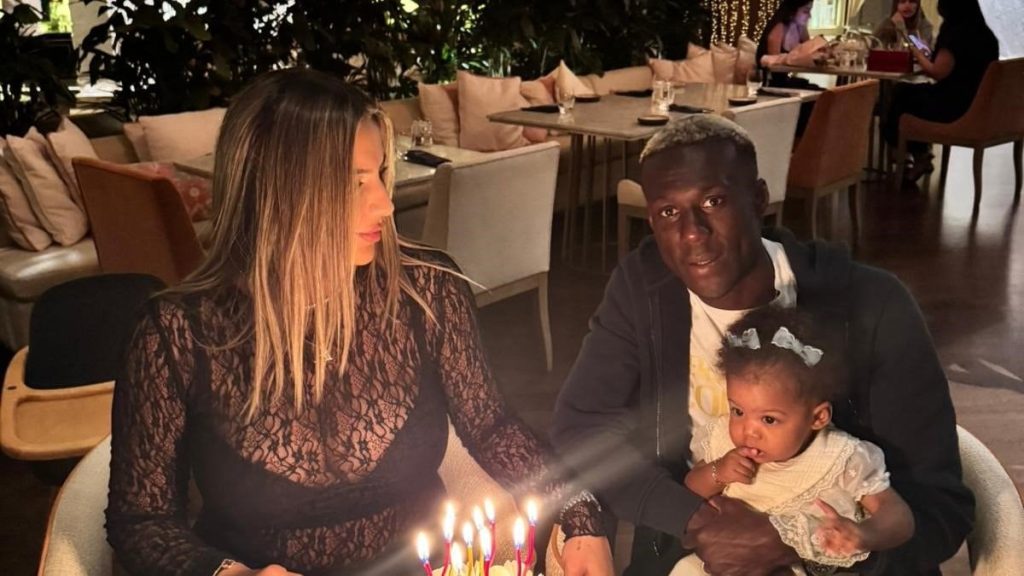 alassane ndaonun esi kizim ilk yas gunune babasiz girdi y2xCQ8QK