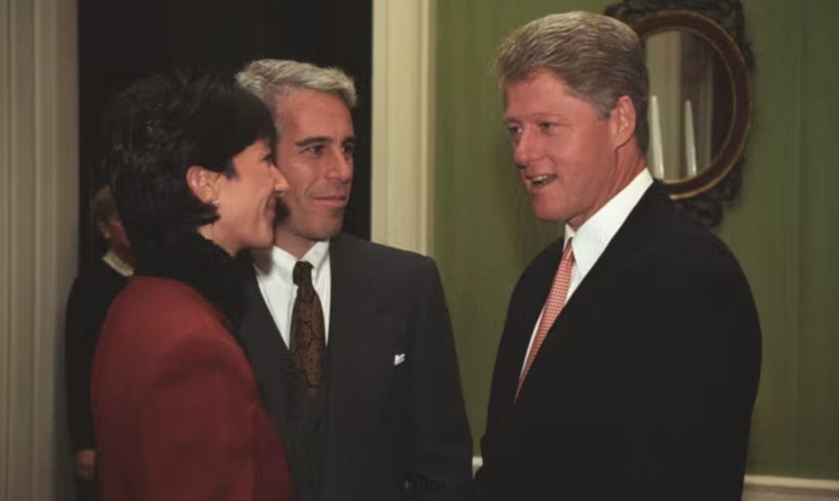 bill clinton ve hillary clinton epstein sorusturmasinda ifade verecek 0 2AVZDGOO