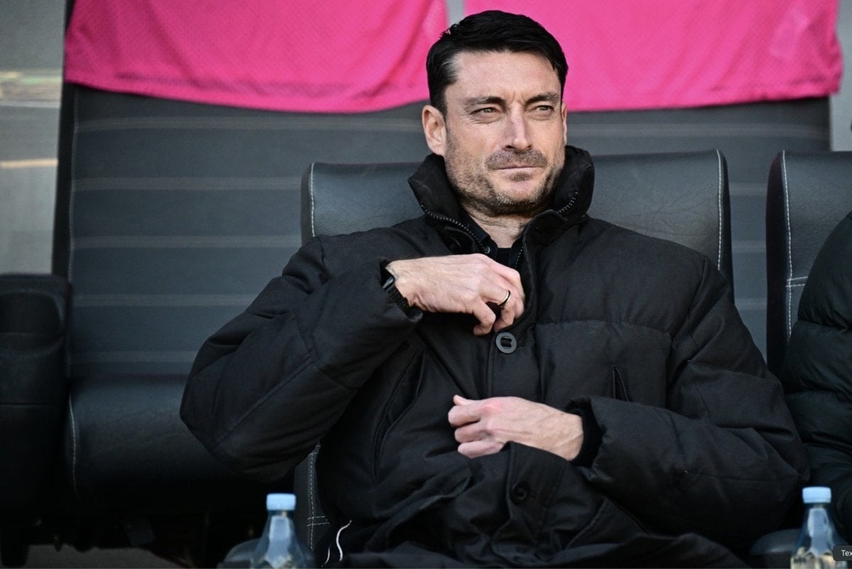 eintracht frankfurtta albert riera donemi 0 OheDmB2Y