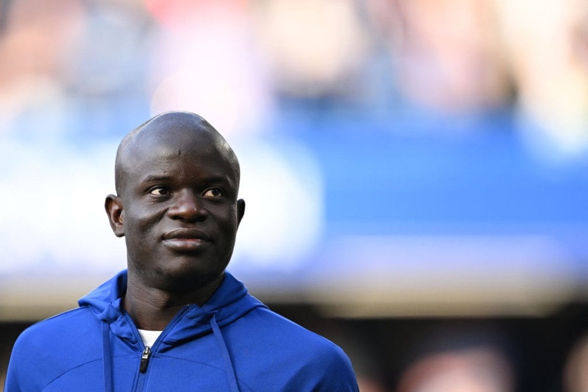 fenerbahcenin yeni transferi ngolo kanteyi yakindan inceledik 1 3mcMFlAc
