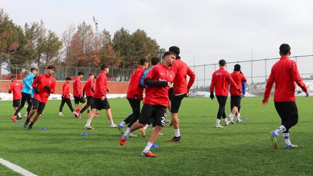 gaziantep fk altyapisiyla umut veriyor EJExBUIj