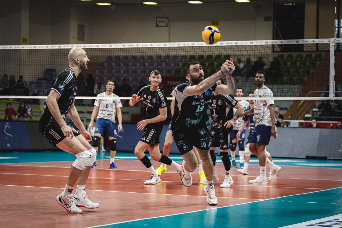 halkbank bursa buyuksehir belediyespor karsisinda galip geldi 0 llO4uIDu