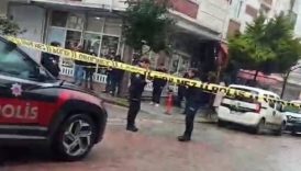 İstanbul'da silahlı saldırı kamerada: Kurşun yoldan geçen kadını vurdu 4 istanbulda silahli saldiri kamerada kursun yoldan gecen kadini vurdu CjmjwVsZ