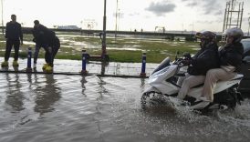 izmirde etkili olan saganak yagisin ardindan sokak ve caddeler gole dondu w3MDh16k