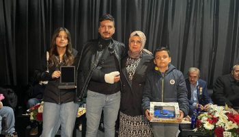 osmaniyede depremzede ailelerden cumhurbaskani erdogana tesekkur 6k27HcNS