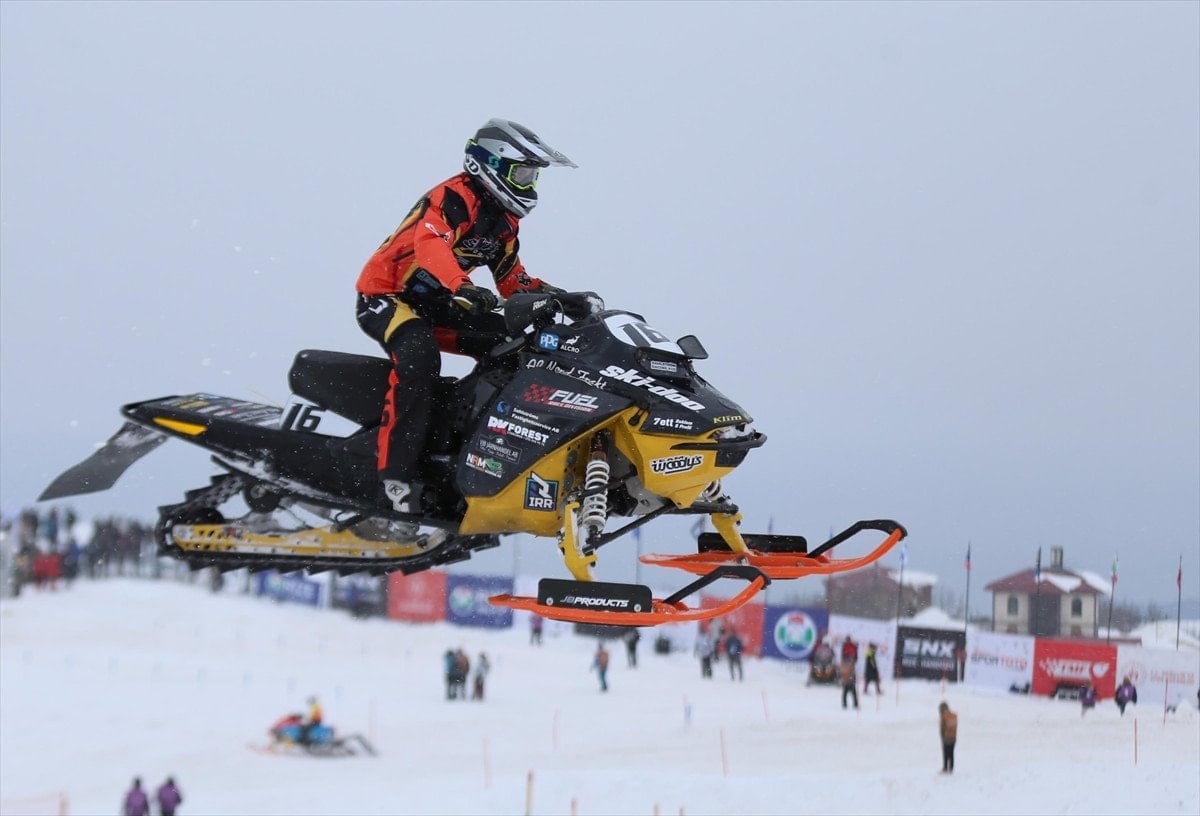 rizede dunya kar motosikleti sampiyonasinda siralama heyecani 14 tIyY7EY5