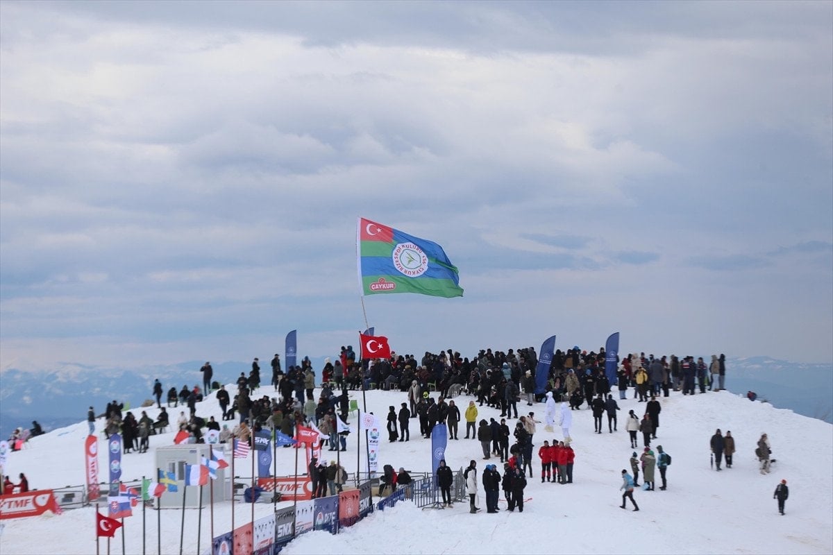 rizede dunya kar motosikleti sampiyonasinda siralama heyecani 16 BcymcbDm