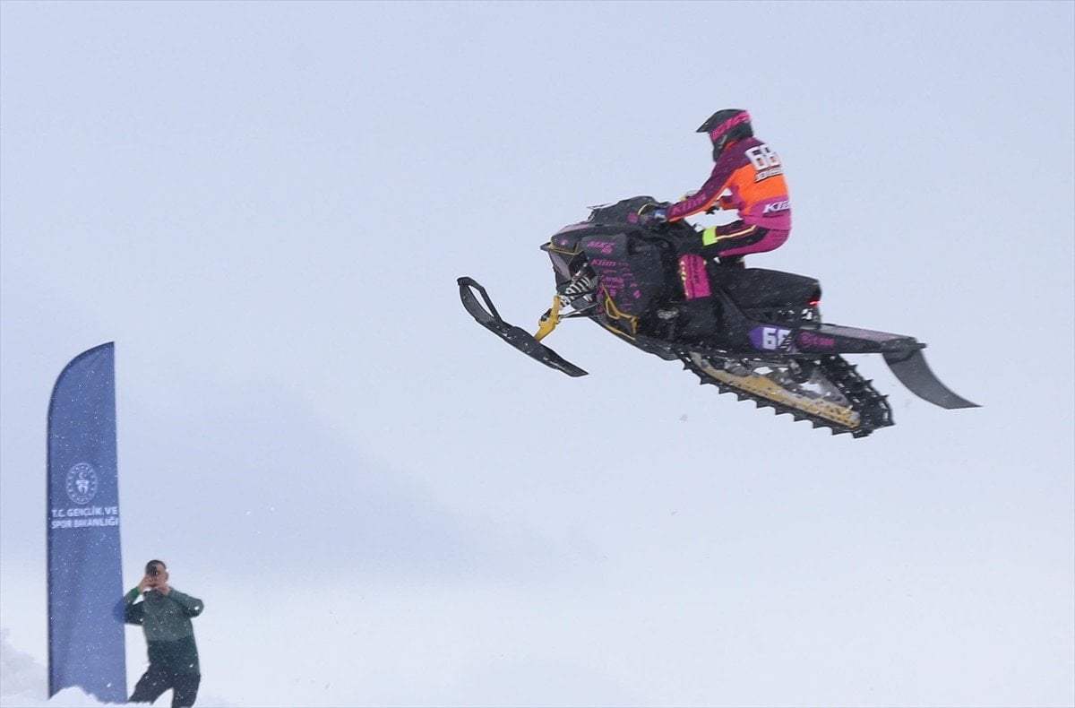 rizede dunya kar motosikleti sampiyonasinda siralama heyecani 2 6IqFkPGD