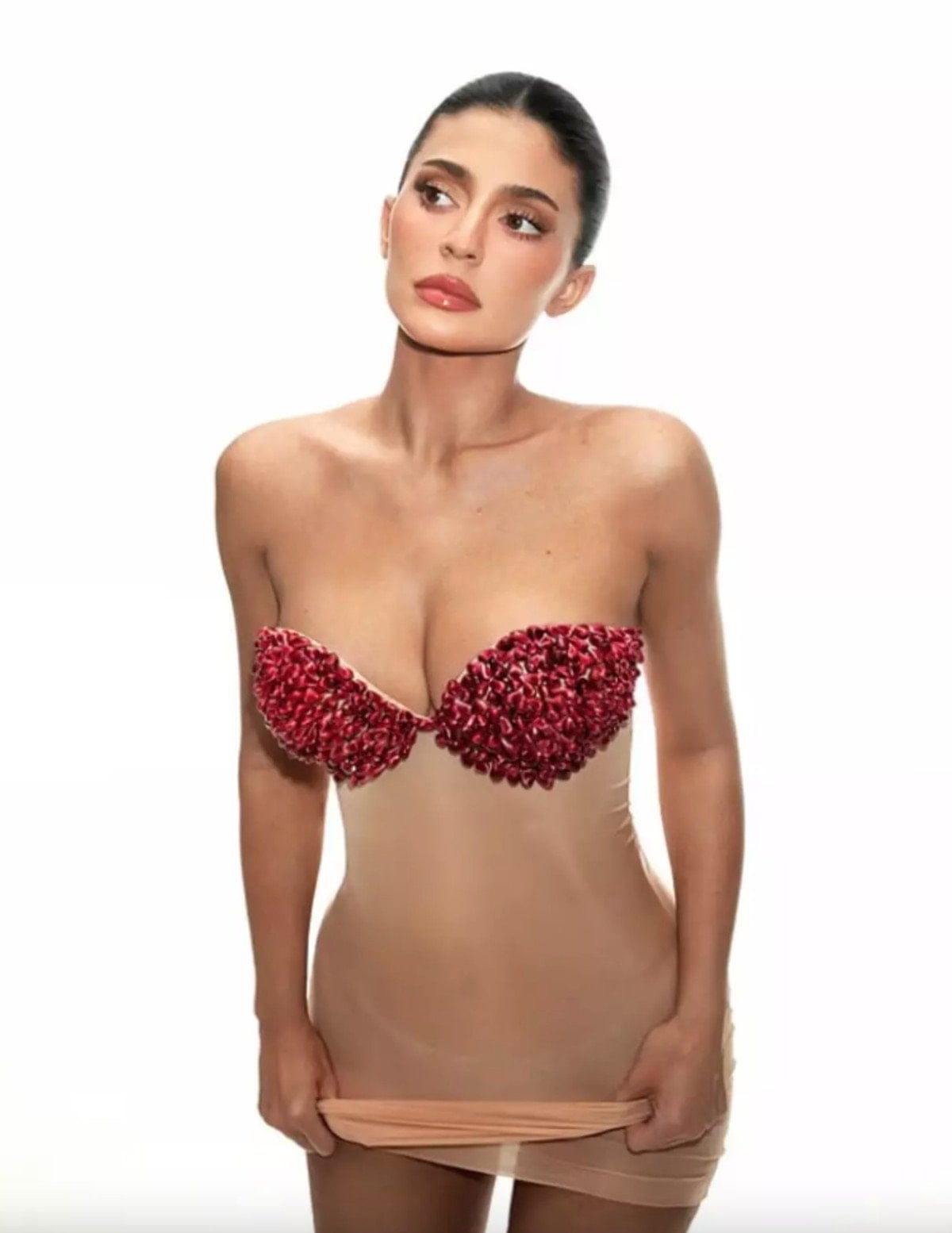 sasirtmaya devam ediyor kylie jennerin nar taneli bikinisi 0 EY9FvyfL