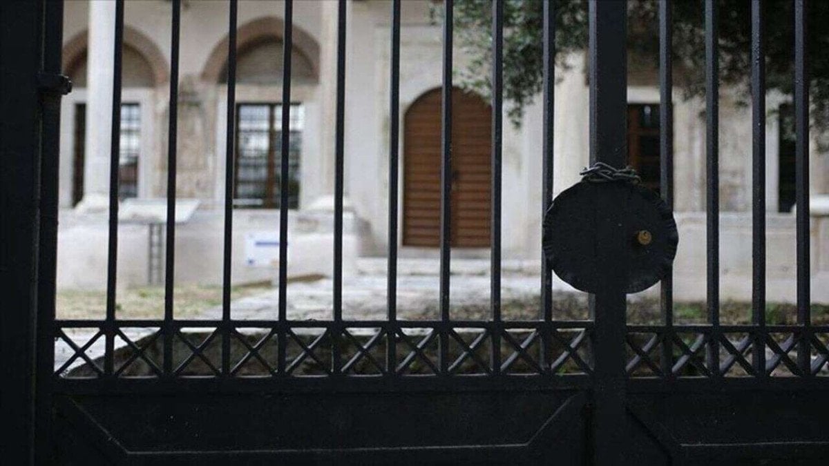 yunanistanda mescit krizi ruhsatsiz olanlar kapatilacak 0 TFhGJuSq