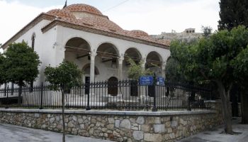 yunanistanda mescit krizi ruhsatsiz olanlar kapatilacak T2LqX6vQ